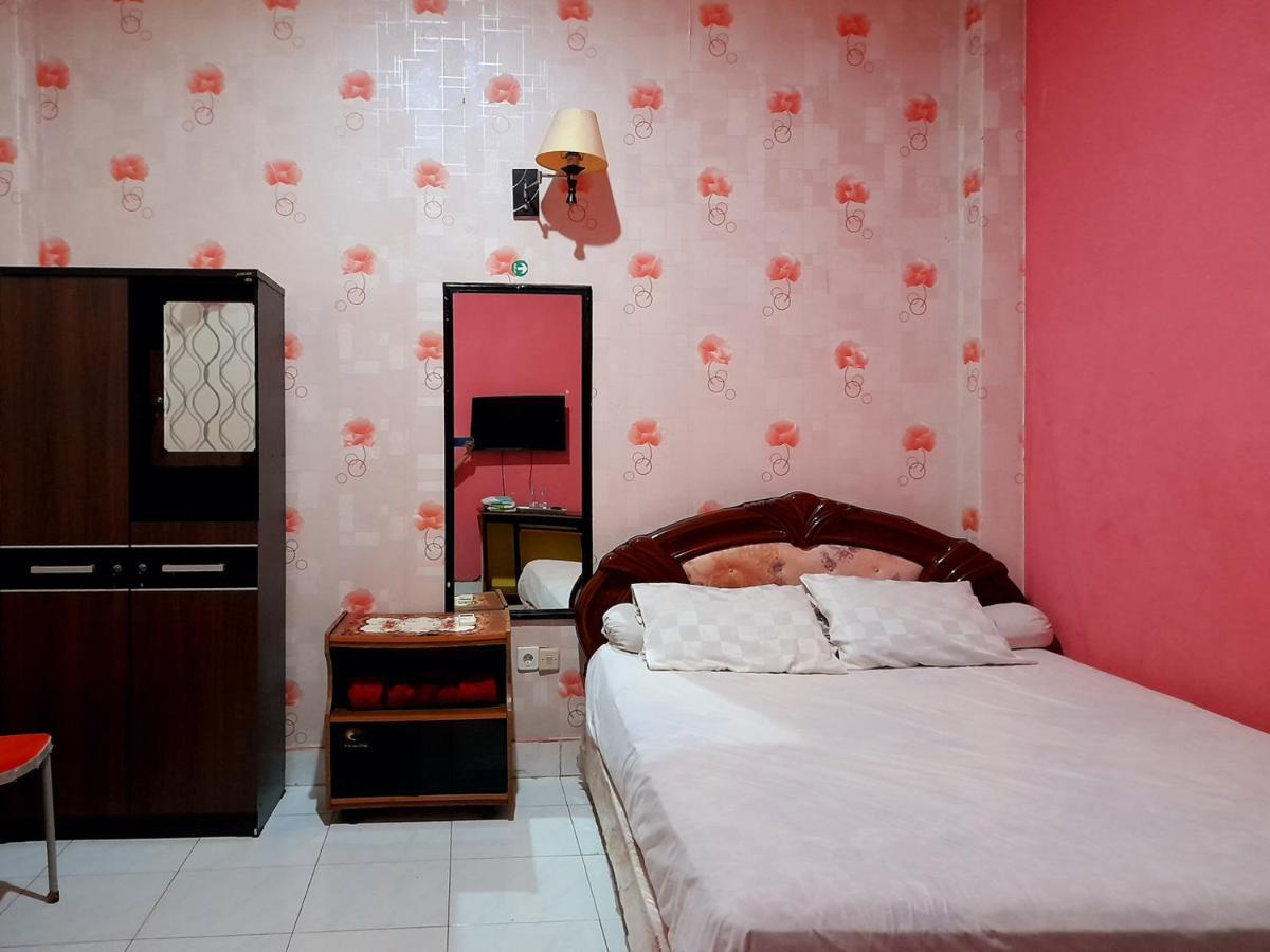 Hotel Rosichan Bau Bau Mitra Reddoorz Baubau Luaran gambar